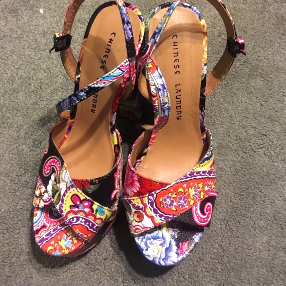 CHINESE LAUNDRY Aquarius paisley platforms, size 8 - Picture 3 of 7